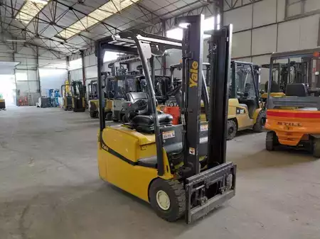 3-wiel elektrische heftrucks 2012  Yale ERP15VTSWB (15)