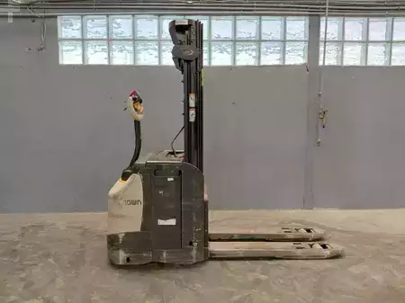 Apilador eléctrico 2016  Crown ESI4000-12 (20)