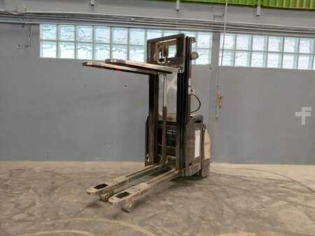 Stacker pedestre 2016  Crown ESI4000-12 (8)