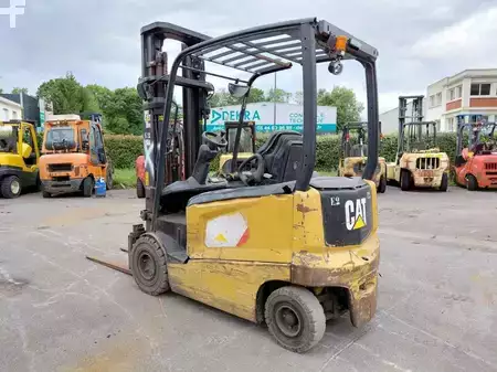 Elektro 4 Rad 2019  CAT Lift Trucks EP25CN (16)