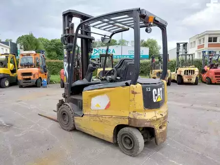 Chariots électriques à 4 roues 2019  CAT Lift Trucks EP25CN (20)