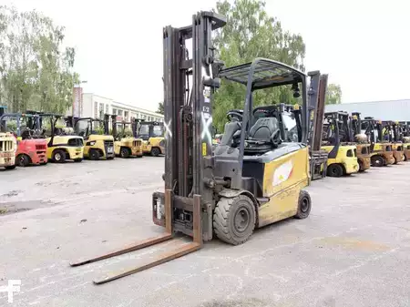 Elektro 4 Rad 2019  CAT Lift Trucks EP25CN (9)