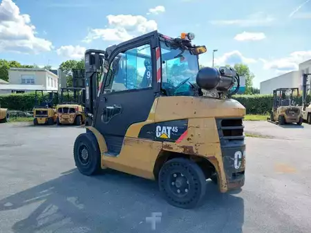 Wózki gazowe 2011  CAT Lift Trucks GP45N (15)