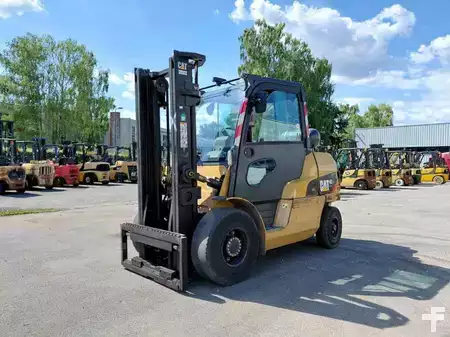 Wózki gazowe 2011  CAT Lift Trucks GP45N (8)