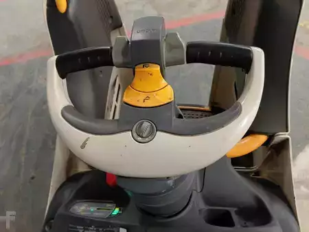 Wózki z platformą operatora 2021  Crown WT3040 2.00 (20)