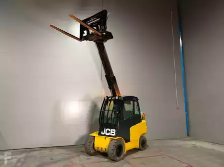 Empilhador telescópico giratório  2015  JCB TLT30G-TCR (11)