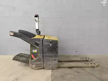 Wózki z platformą operatora 2020  CAT Lift Trucks NPV20N2 (11)