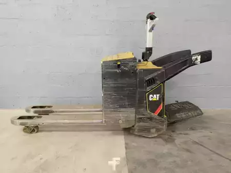 Wózki z platformą operatora 2020  CAT Lift Trucks NPV20N2 (13)