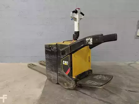 Wózki z platformą operatora 2020  CAT Lift Trucks NPV20N2 (15)