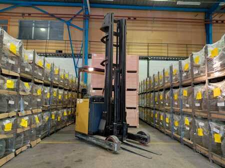 Skyvemast 2013  Hyster HYR2.0 (1)