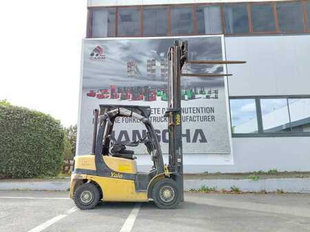 Dízel targoncák 2013  Yale GDP25VX (20)