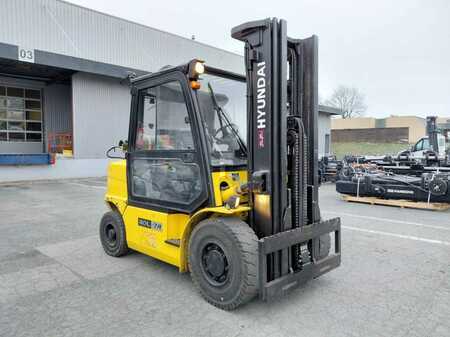 Treibgasstapler 2014  Hyundai 40L-7A (10)