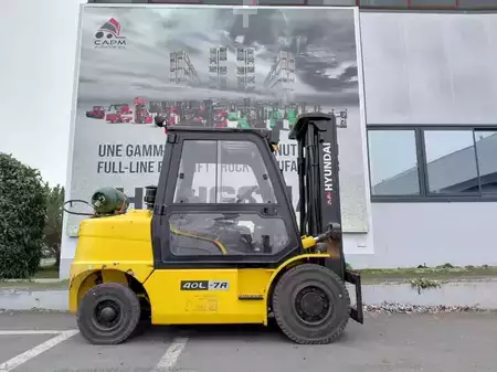 Wózki gazowe 2014  Hyundai 40L-7A (11)