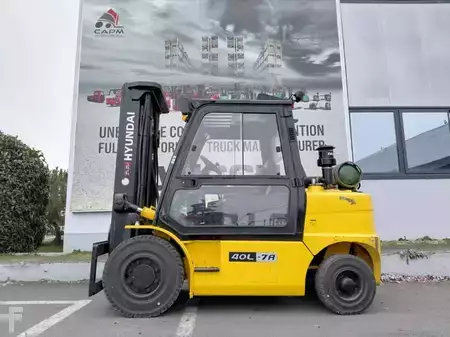 Wózki gazowe 2014  Hyundai 40L-7A (16)