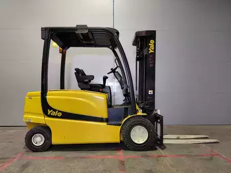 Elektrisk- 4 hjul 2019  Yale ERP35 VL (17)