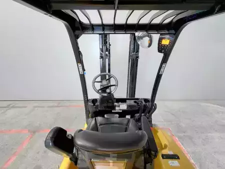 Sähkö - 4 pyör 2019  Yale ERP35 VL (8)