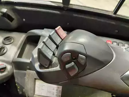Carrelli elettrici 4 ruote 2020  CAT Lift Trucks EP30CN (11)