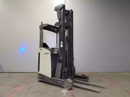 Reach Trucks 2015  Crown ESR 5260 (12)