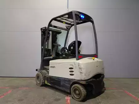 Elektro čtyřkolový VZV 2016  Crown SCF6040-16 (17)