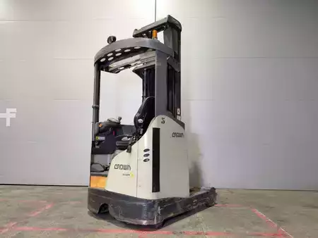 Reachtrucks 2015  Crown ESR 5260 (5)