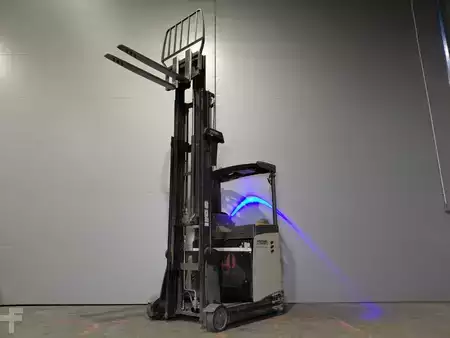 Reach Trucks 2017  Crown ESR 5260 (13)