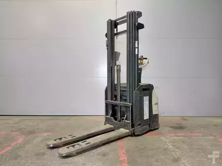 Pallestabler 2015  Crown ESI4000-14 (1)