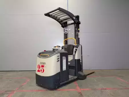 Préparateurs de commande verticaux 2018  Crown MPC3040-12 (18)