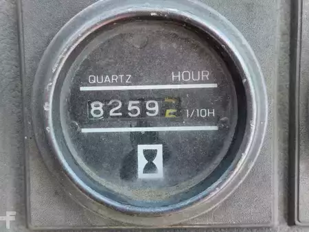 Dízel targoncák 1995  Nissan DF05A79V (8)