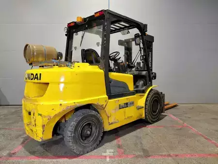 LPG heftrucks 2017  Hyundai 45L-7 (17)