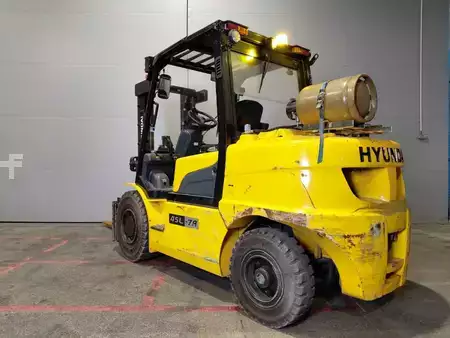 Gas truck 2017  Hyundai 45L-7 (2)