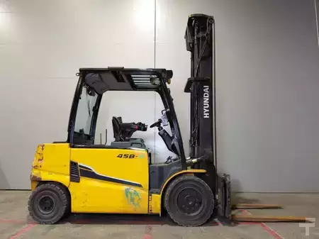 El Truck - 4-hjul 2018  Hyundai 45B9 (2)