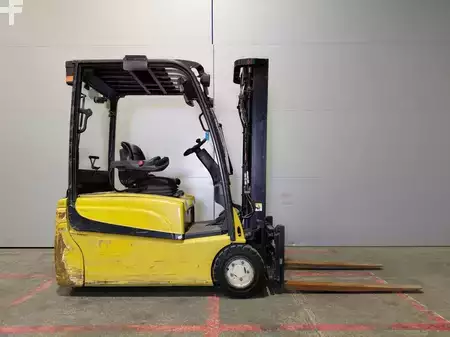 Elektro čtyřkolový VZV 2013  Yale ERP20 (11)