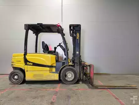 Elektro čtyřkolový VZV 2015  Yale ERP45VL (11)