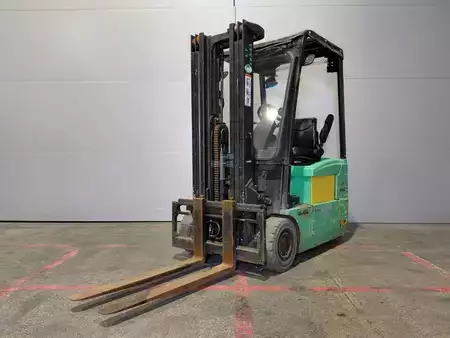 3-wiel elektrische heftrucks 2007  Yale ERP16 ATF (4)