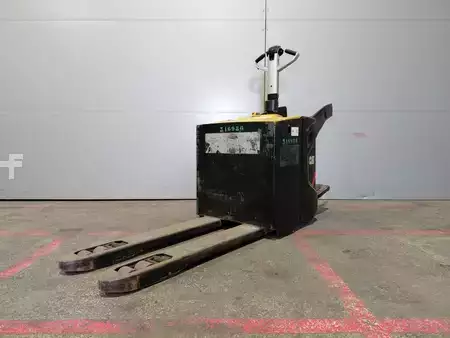 Wózki z platformą operatora 2017  CAT Lift Trucks NPV20N2 (12)