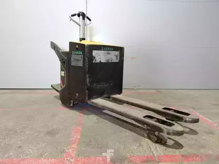 Beállós targonca 2017  CAT Lift Trucks NPV20N2 (9)