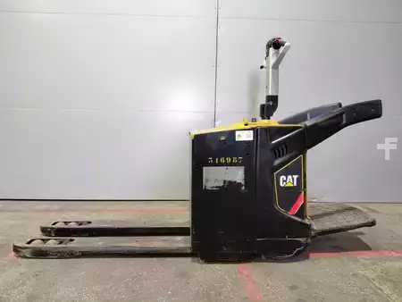 Wózki z platformą operatora 2017  CAT Lift Trucks NPV20N2 (13)