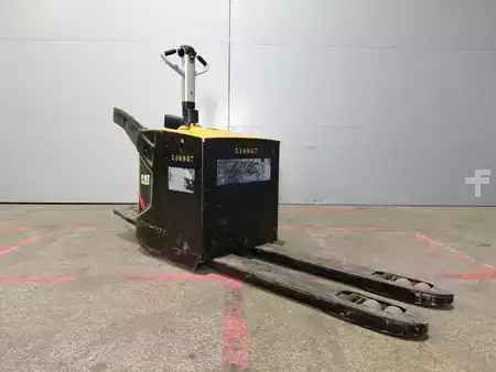 Wózki z platformą operatora 2017  CAT Lift Trucks NPV20N2 (15)