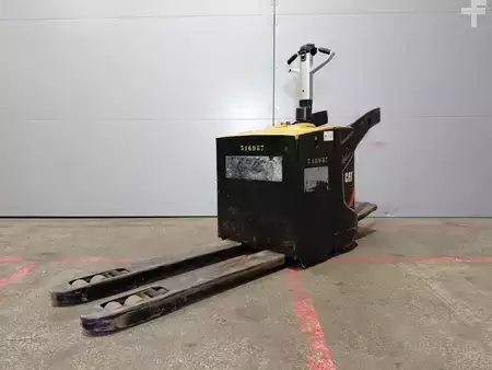 Wózki z platformą operatora 2017  CAT Lift Trucks NPV20N2 (20)