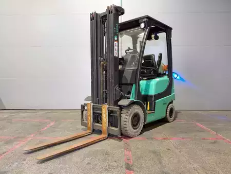 LPG heftrucks 2007  Yale GLP20SX (2)