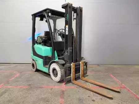 LPG heftrucks 2007  Yale GLP20SX (3)