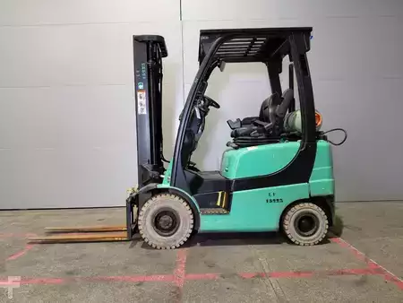 LPG heftrucks 2007  Yale GLP20SX (4)