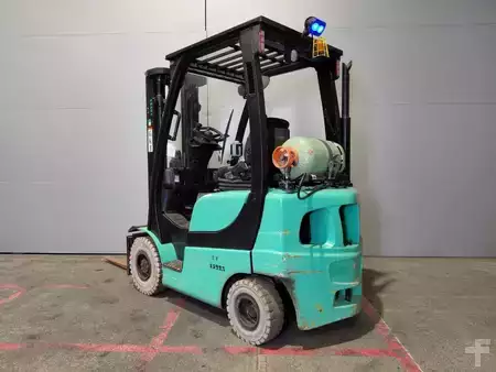 LPG heftrucks 2007  Yale GLP20SX (5)