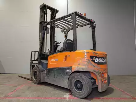 Elektro čtyřkolový VZV 2019  Doosan B50X-7 (2)