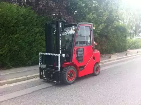 Empilhador a gás 2021  HC (Hangcha) XF25G (2)