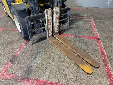 Dieselstapler 2020  Yale GDP30VX (4)