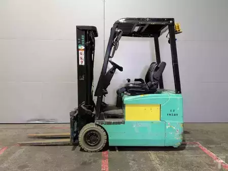 Elektro tříkolové VZV 2007  Yale ERP16 ATF (8)