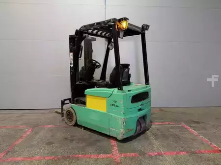 Elektro tříkolové VZV 2007  Yale ERP16 ATF (8)