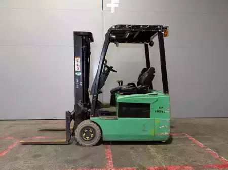 Elektro tříkolové VZV 2007  Yale ERP16 ATF (11)