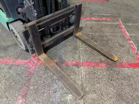 Elektro tříkolové VZV 2007  Yale ERP16 ATF (16)